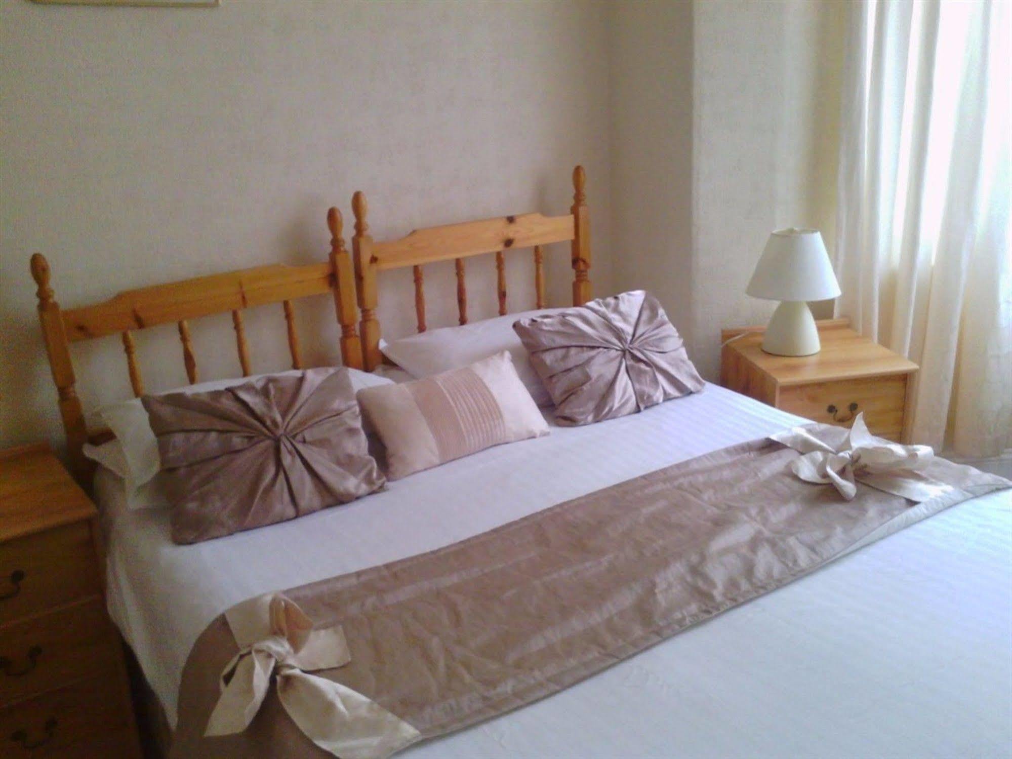 The Firs Bed And Breakfast Plymouth Esterno foto