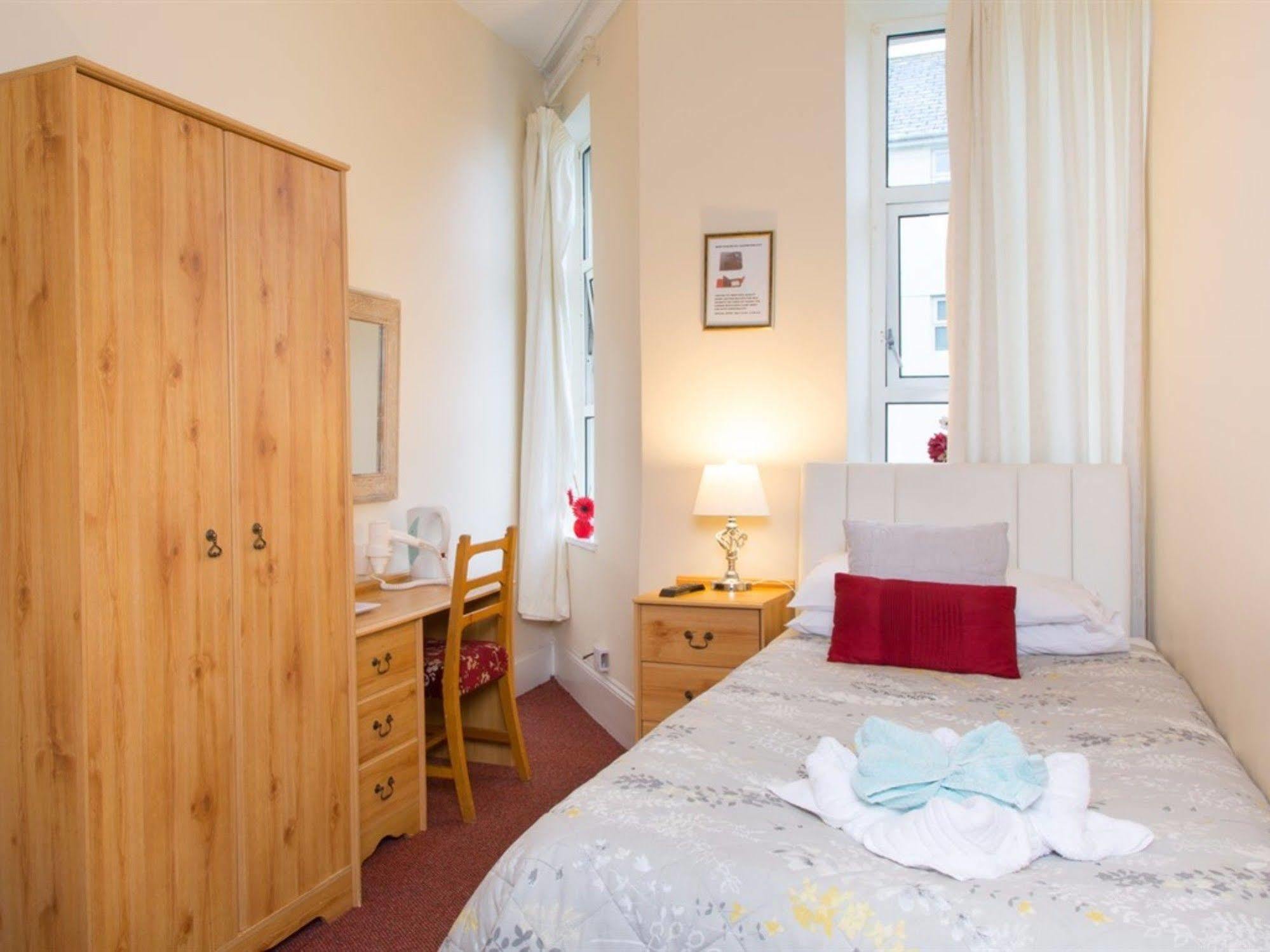 The Firs Bed And Breakfast Plymouth Esterno foto